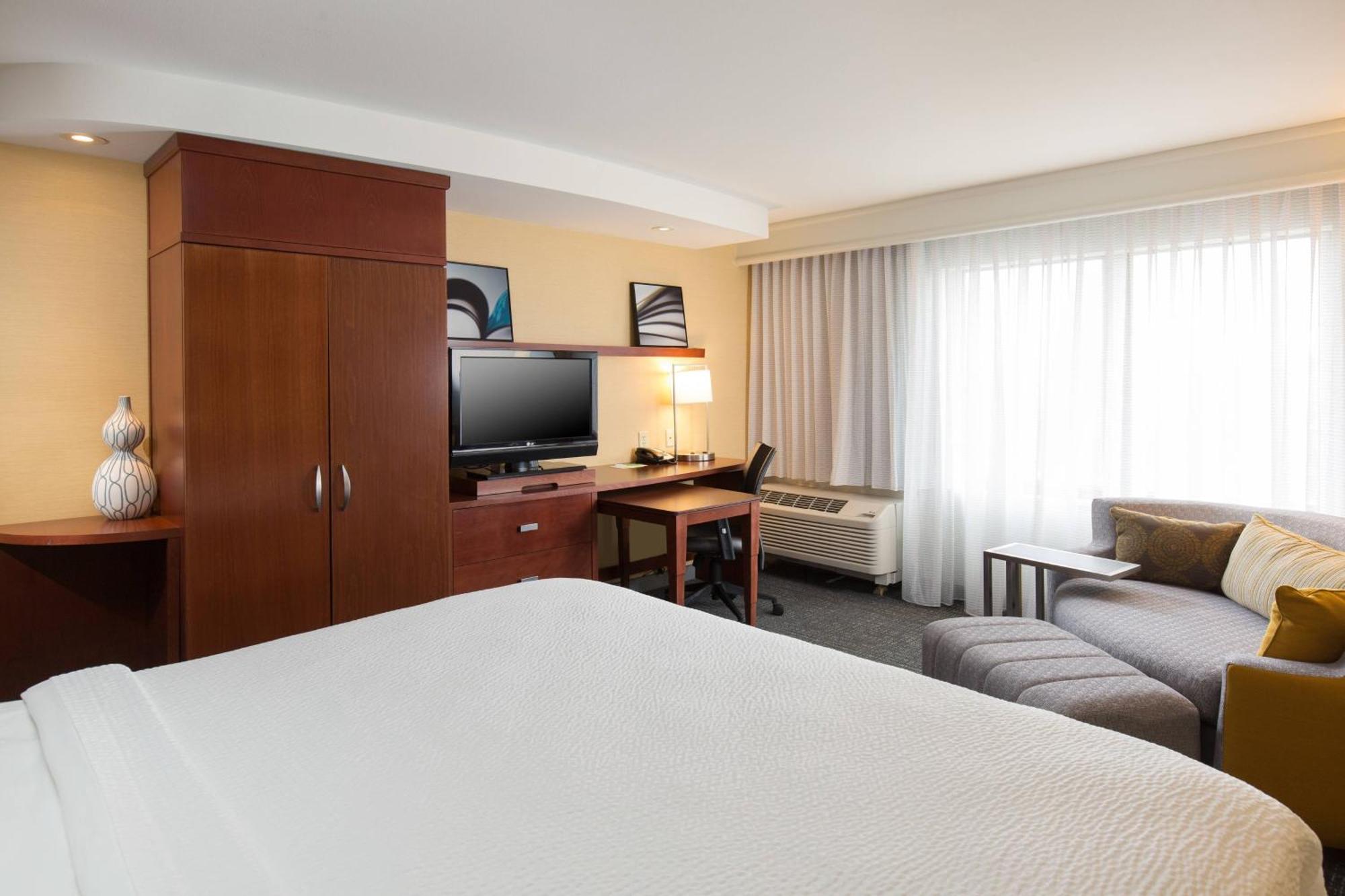 Courtyard Des Moines West-Jordan Creek Hotel West Des Moines Bagian luar foto